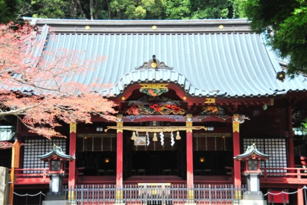 伊豆山神社のパワースポットでエネルギーチャージ！自然に囲まれた絶景スポット