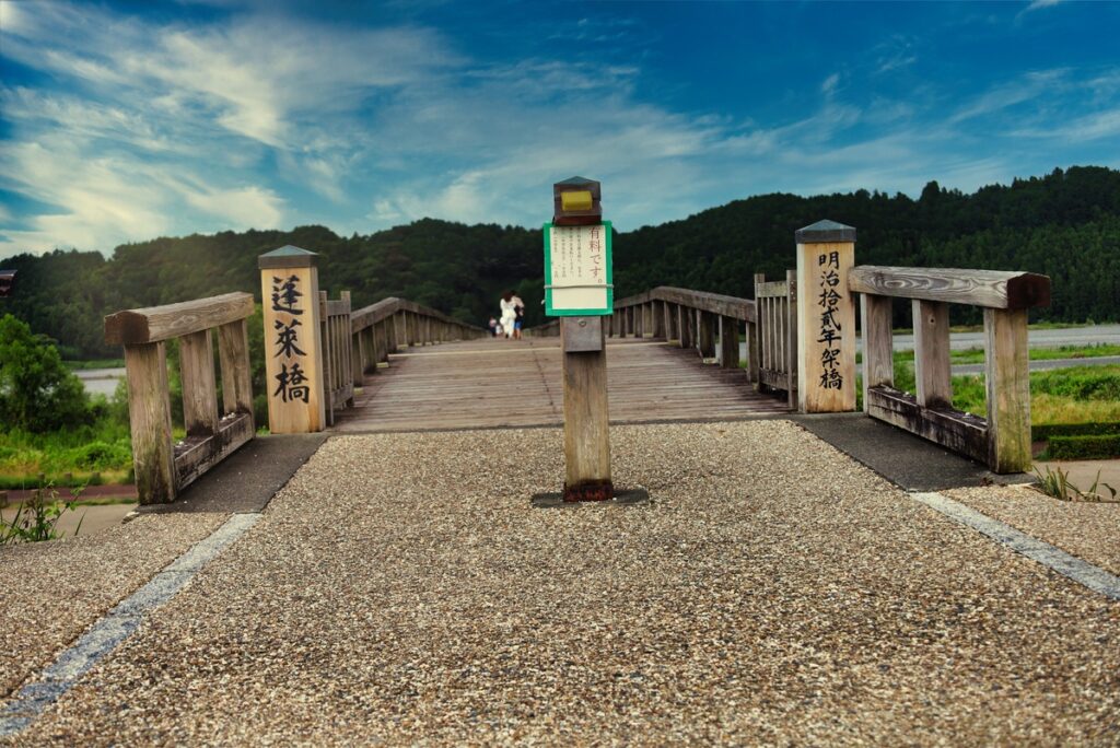 島田市の世界一長い木造歩道橋で有名な「蓬莱橋」の読み方と近隣無料駐車場について